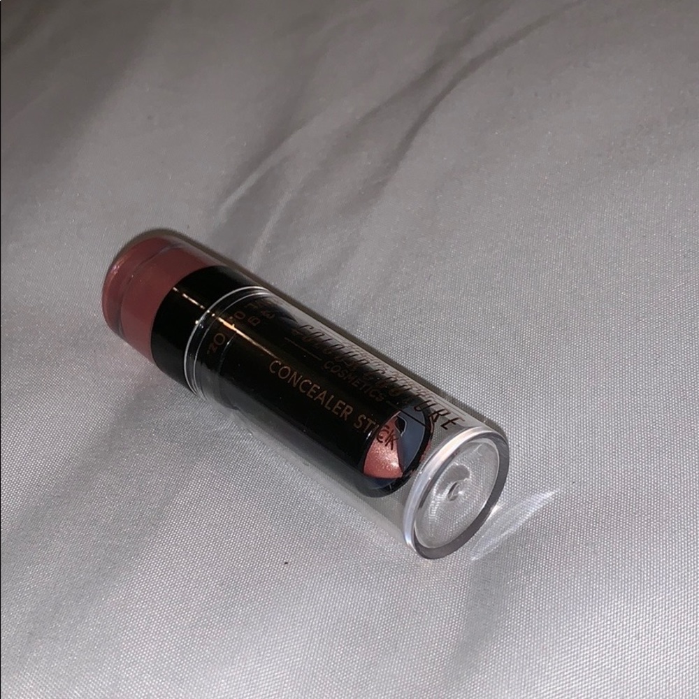 makeup - Picture 5 of 5